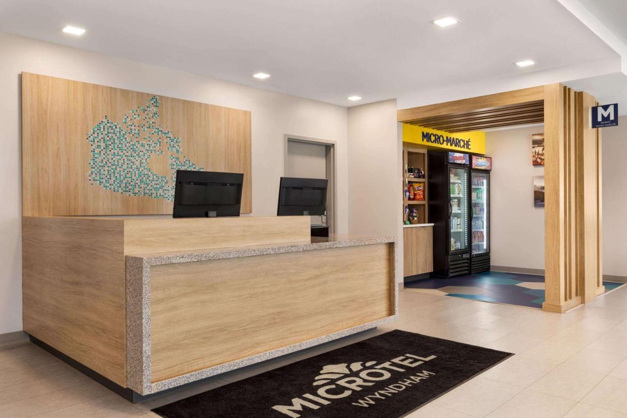Microtel Inn Suites By Wyndham Lac-Mégantic מראה חיצוני תמונה