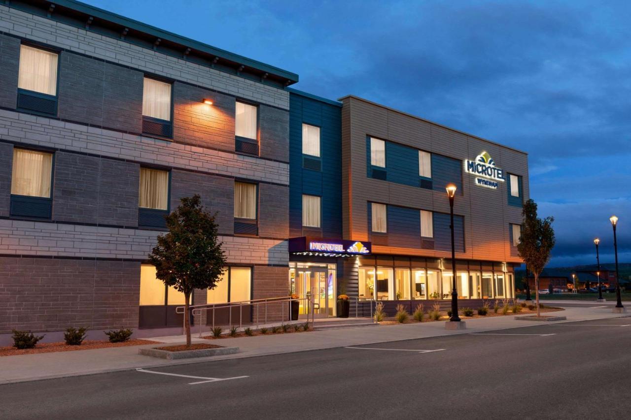 Microtel Inn Suites By Wyndham Lac-Mégantic מראה חיצוני תמונה