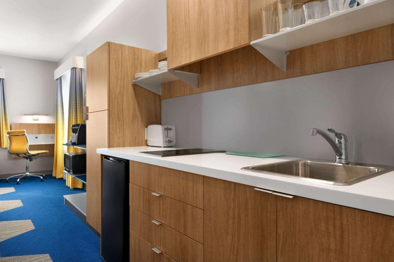 Microtel Inn Suites By Wyndham Lac-Mégantic מראה חיצוני תמונה