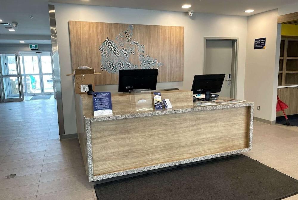 Microtel Inn Suites By Wyndham Lac-Mégantic מראה חיצוני תמונה